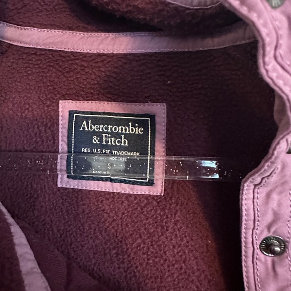 Abercrombie and Fitch fleece jacket. Size small. Excellent condition. - Picture 2 of 3